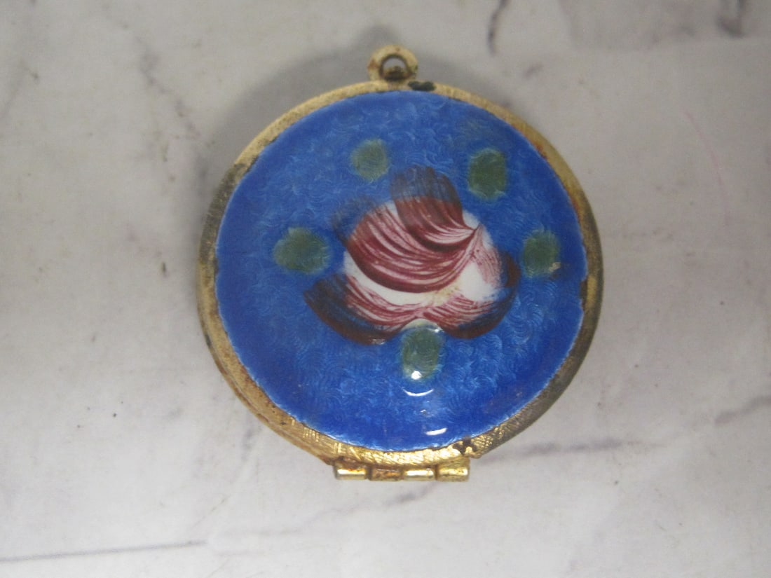 Vintage Guilloche Enamel Locket: .