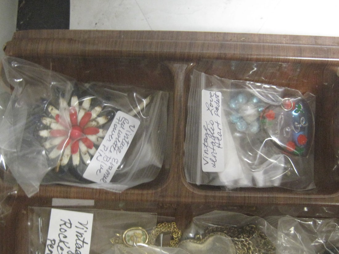Estate Lot of Jewelry - 2