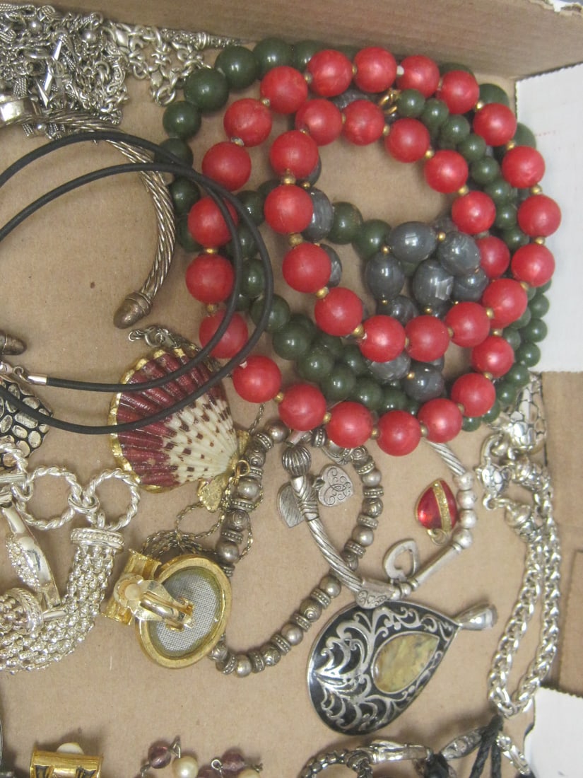 Estate Lot of Jewelry - 2
