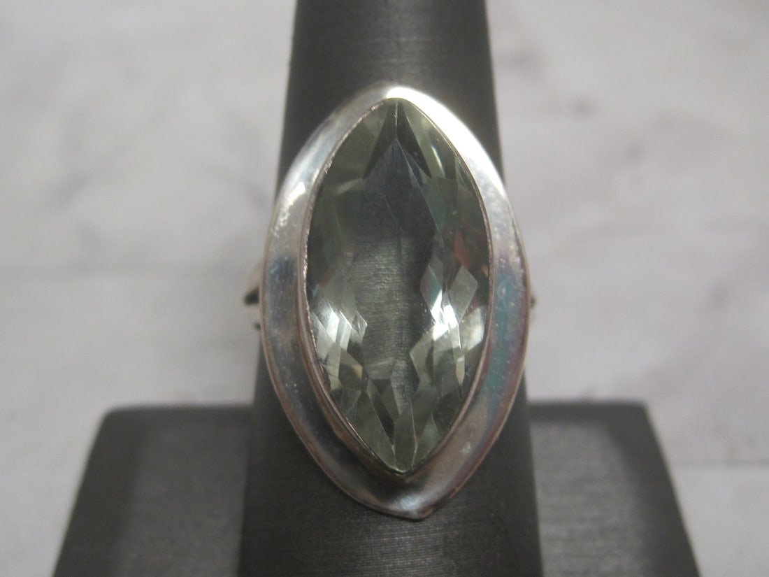 Sterling Silver Ring with Green Quartz Stone (1 of 4)