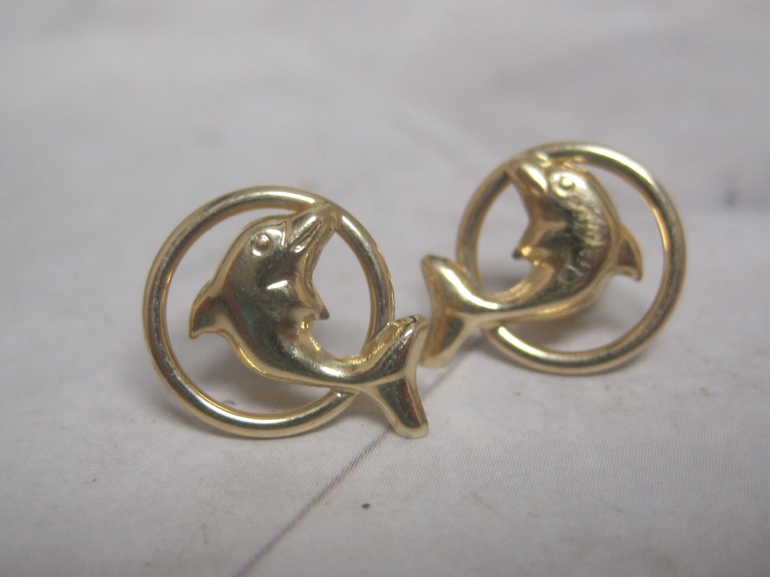14k Gold Dolphin Earrings: Weighs 0.7 gram