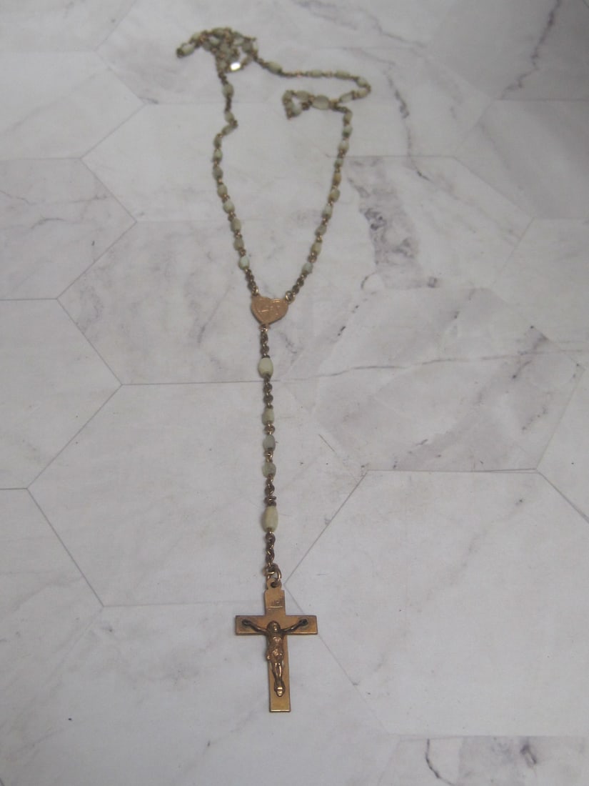 Vintage Rosary (1 of 5)