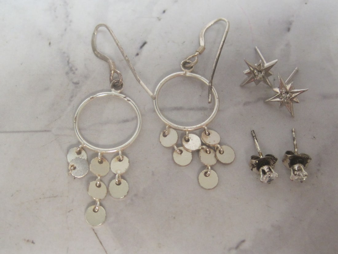 Lot of 3 Pairs of Sterling Silver Earrings (1 of 4)