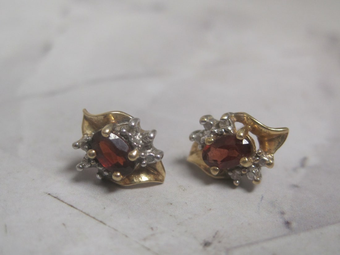 10k Gold Garnet & Diamond Earrings - 4