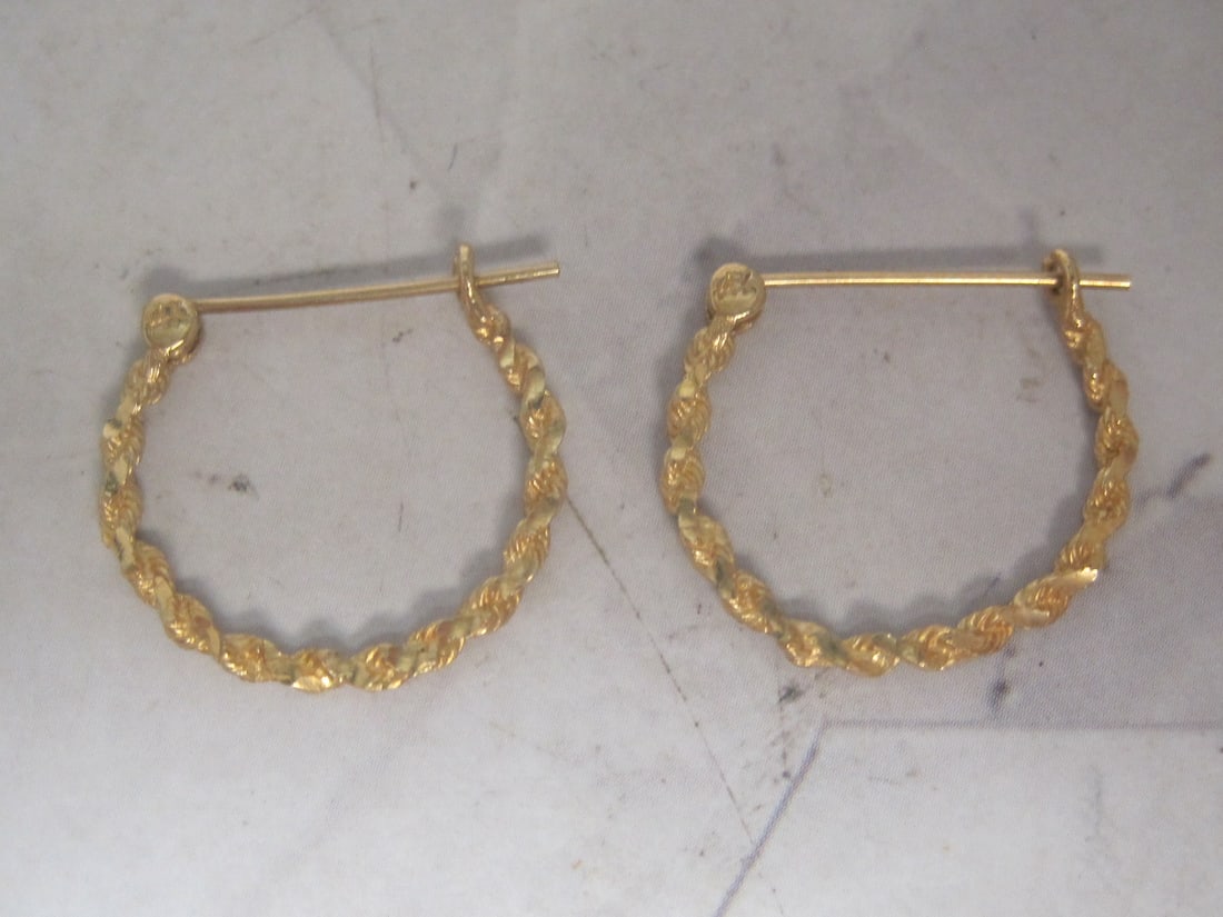 14k Gold Rope Hoop Earrings (1 of 3)
