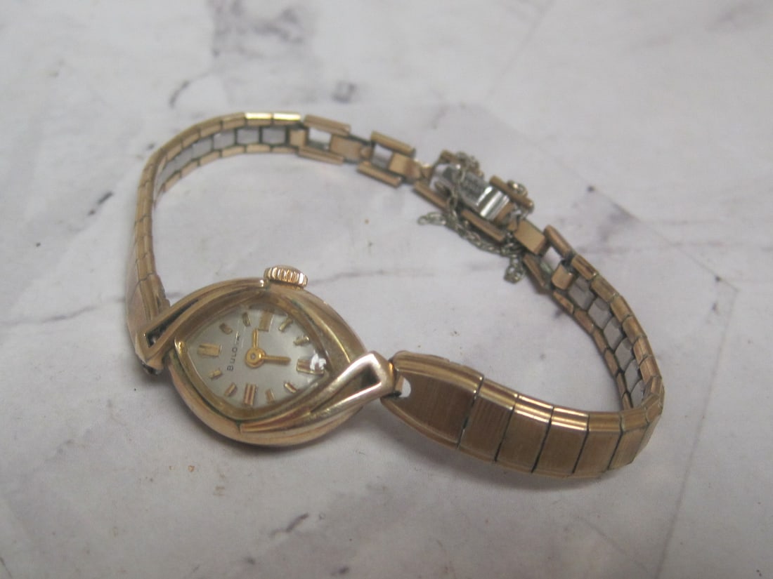 Vintage Ladies Bulova 10k Rolled Gold Plate Watch: .