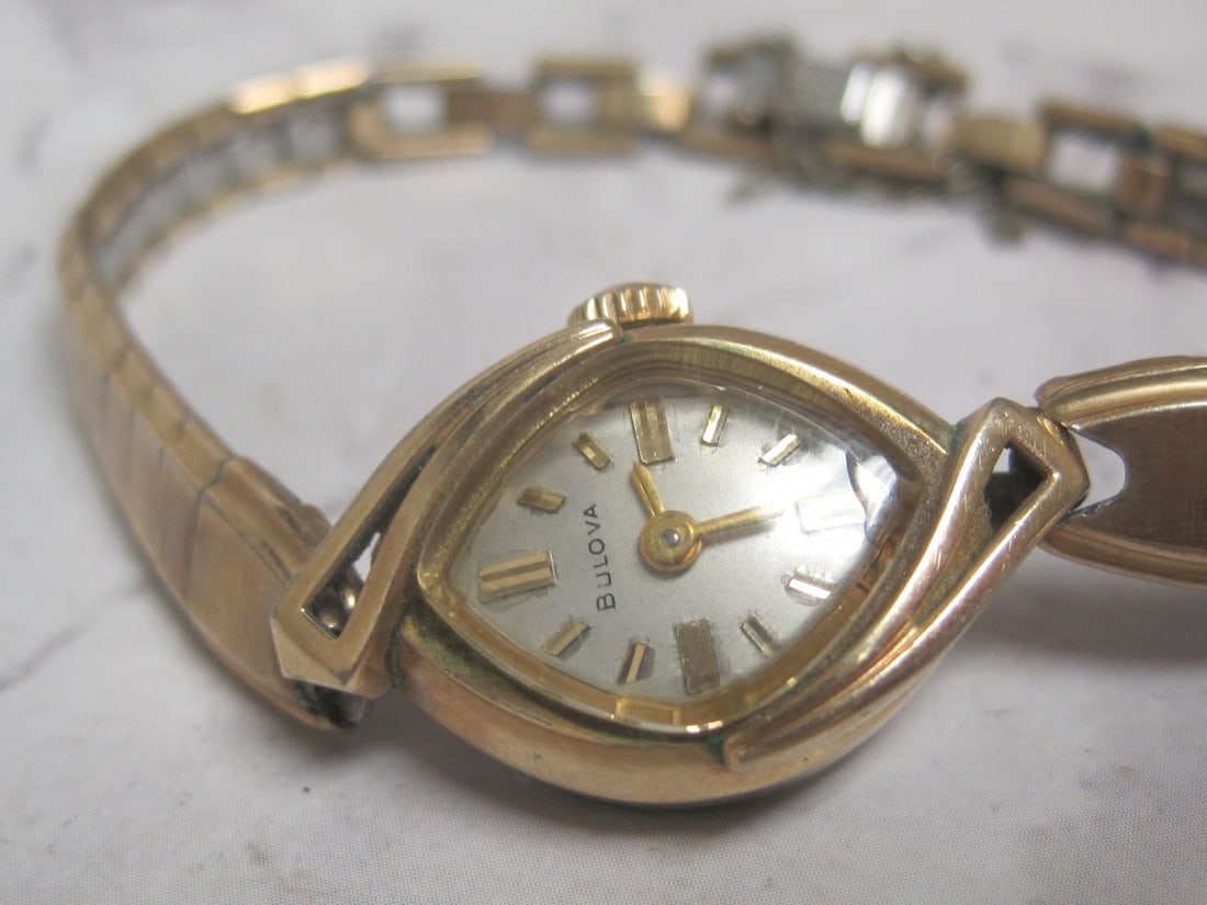 Vintage Ladies Bulova 10k Rolled Gold Plate Watch - 2