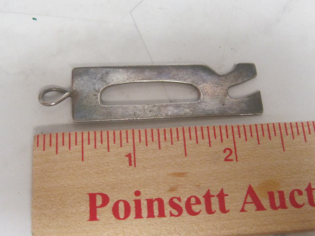 1975 Lenore Doskow, Inc. Sterling Silver "R" Pendant - 3