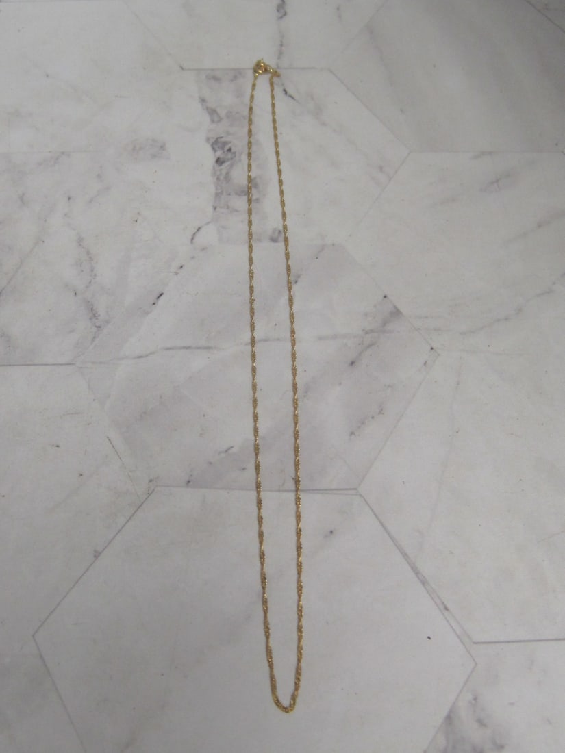 16" 10k Gold Chain (1 of 4)