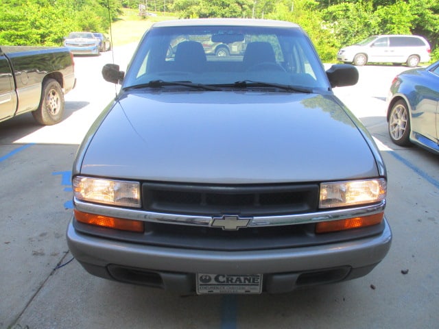 2001 Chevrolet LS Extended Cab S10 Truck - 2