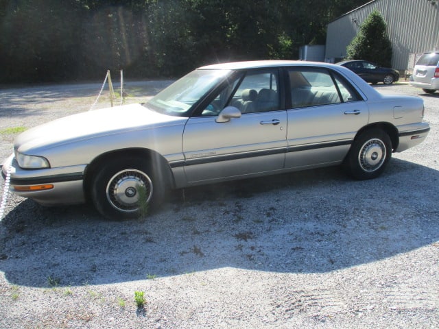 1997 Buick La Sabre Custom FOR PARTS ONLY-DOES NOT HAVE TITLE (1 of 20)