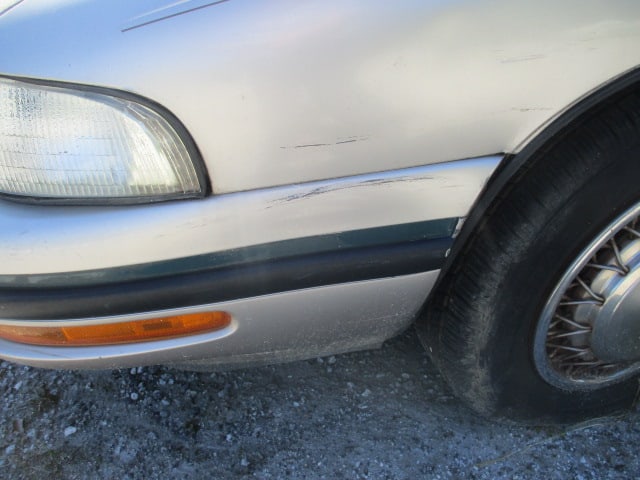 1997 Buick La Sabre Custom FOR PARTS ONLY-DOES NOT HAVE TITLE - 8
