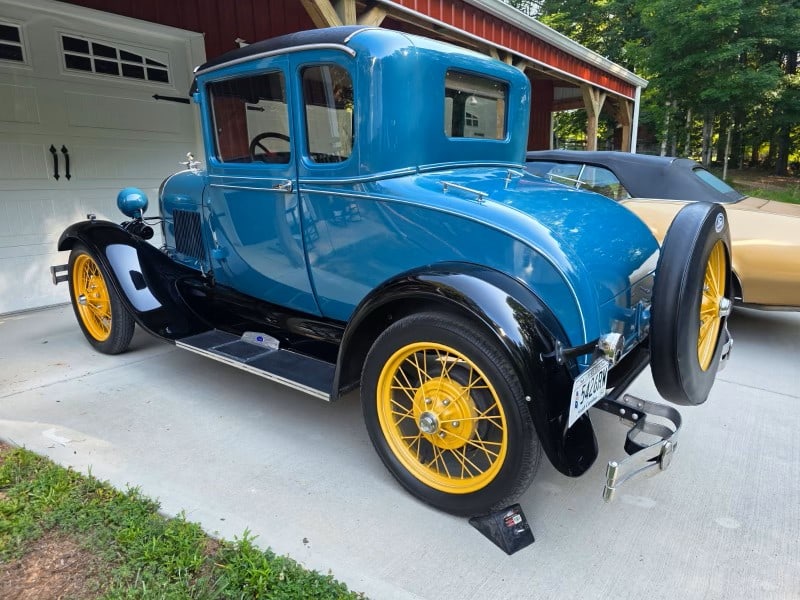 1929 Ford Model A with Rumble Seat - 2