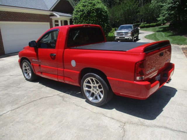 1 of 3,057 13k-Mile 2004 Dodge Ram SRT-10 / Viper V10 6-Speed Manual Regular Cab Flame Red Truck - 5