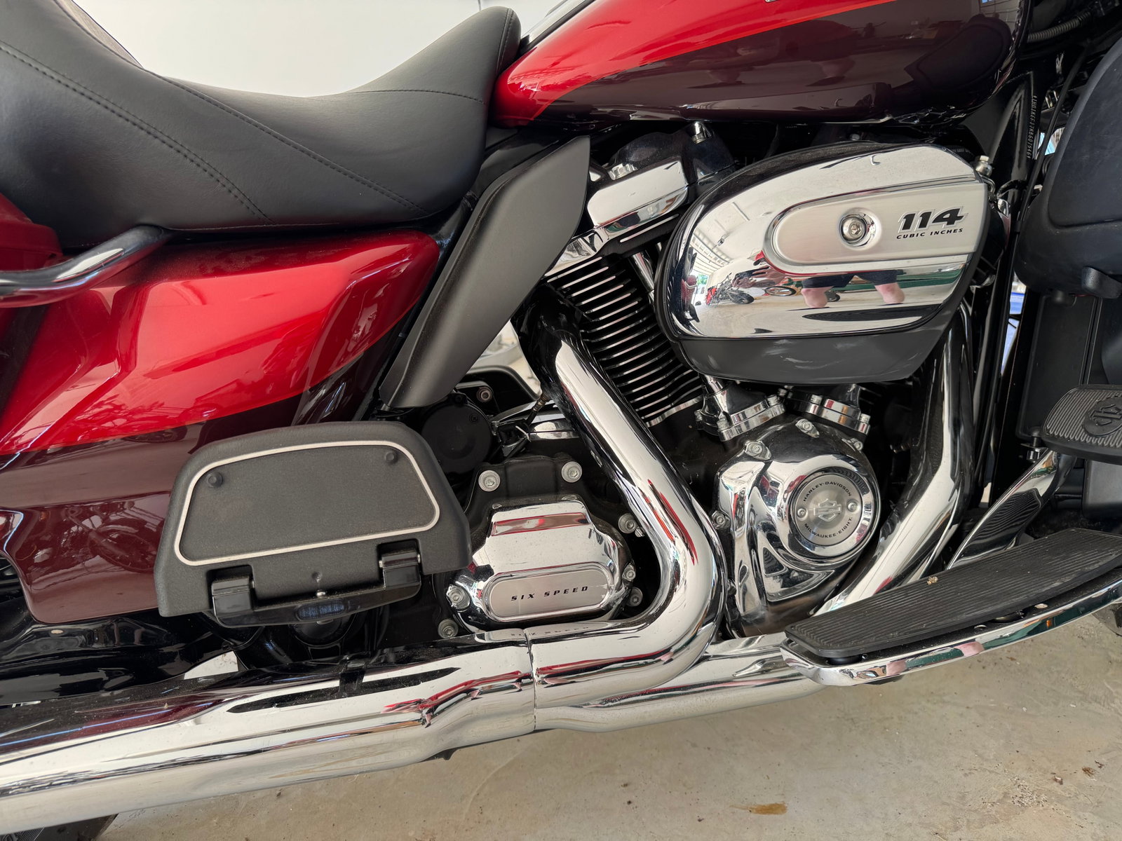 2019 Harley-Davidson Ultra Limited FLHTK Motorcycle – Only 80 Original Miles! - 14