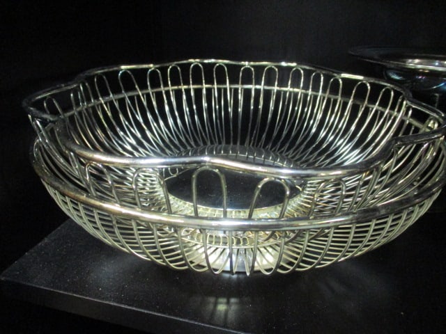 Lot of Vintage Silverplated Bowls, Trays, Compote, etc. - 2