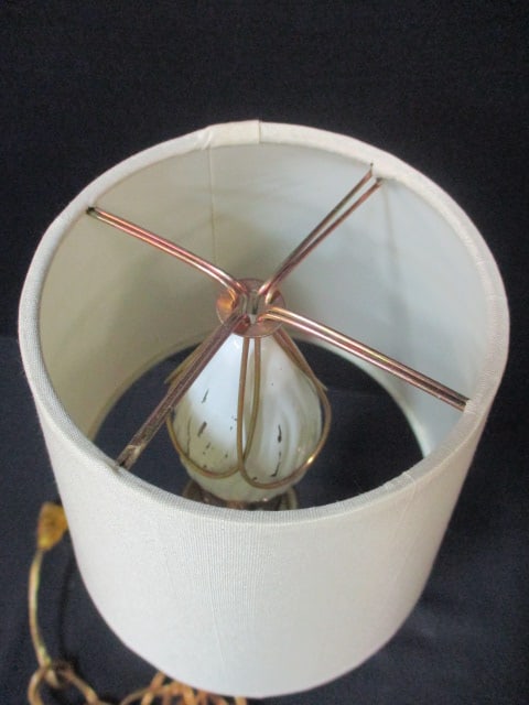 Hollywood Regency Twisted Stem Vanity Lamp - 4
