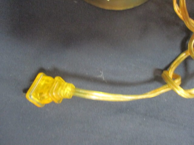 Hollywood Regency Twisted Stem Vanity Lamp - 5