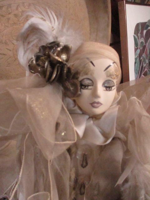 2 Vintage French Pierrot Porcelain Bourdoir Dolls - 2