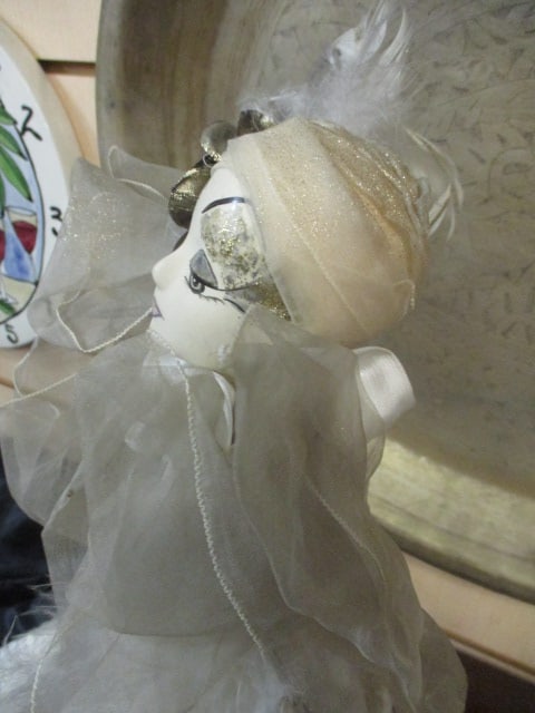 2 Vintage French Pierrot Porcelain Bourdoir Dolls - 7