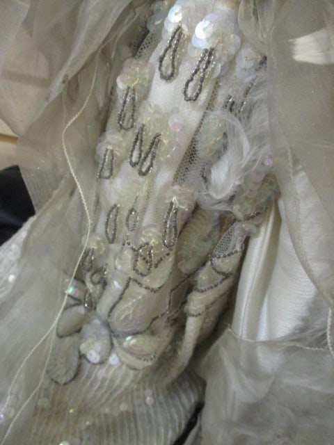 2 Vintage French Pierrot Porcelain Bourdoir Dolls - 9