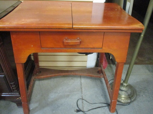 Vintage Kenmore E-6354 Sewing Machine in Flip-Top Wood Cabinet (1 of 12)