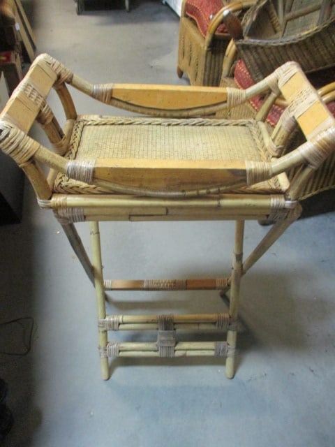 Vintage Rattan and Wood Tray with Stand (1 of 6)