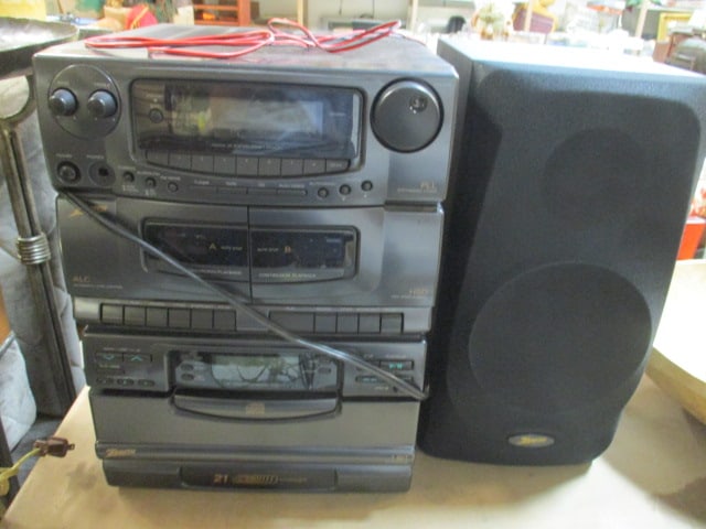 Zenith AM/FM Radio, Dual Cassette Deck, and 21 CD Changer/Player Stereo Tower (1 of 11)
