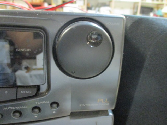 Zenith AM/FM Radio, Dual Cassette Deck, and 21 CD Changer/Player Stereo Tower - 3