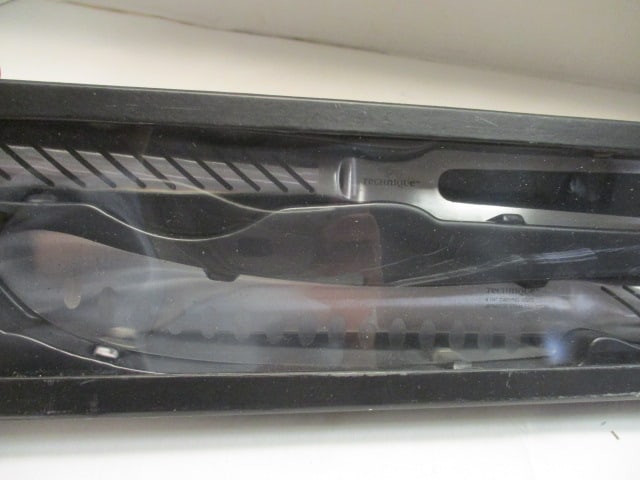 Technique Japanese Stainless Steel Carving Set in Original Box - 2