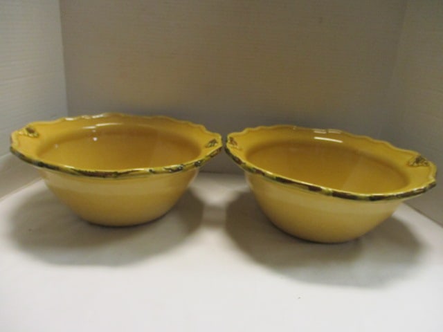 2 Casa Del Sol (Portugal) Stoneware Pottery Serving Bowls: 11 1/2" x 5 3/4" each, crazing