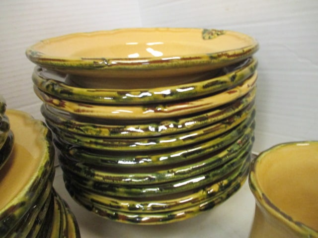 39 Pieces of Casa Del Sol (Portugal) Stoneware Pottery Dishes - 5