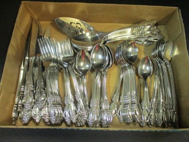 Set of Oneida Community "Raphael" Stainless Steel Flatware: .