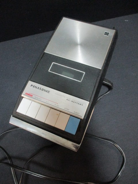 Vintage Panasonic Cassette Tape Recorder: powers on