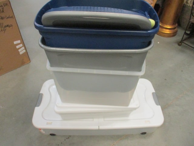 5 Plastic Storage Containers with Lids: various sizes, Local Pickup Only