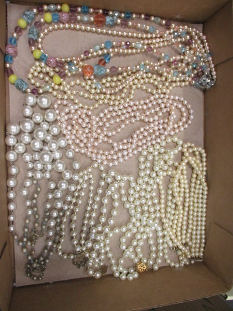 Vintage Estate Fashion Jewelry Faux Pearl and Beaded Necklaces: see pictures and preview for selection and condition