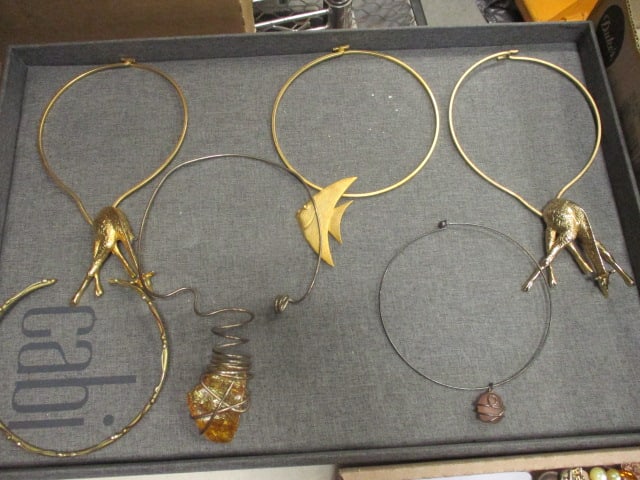 6 Fashion Jewelry Choker Statement Necklaces in Display Case: see pictures and preview for selection and condition