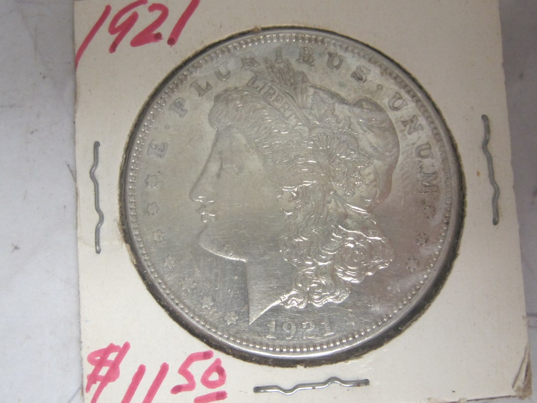 1921 Morgan Silver Dollar (1 of 2)