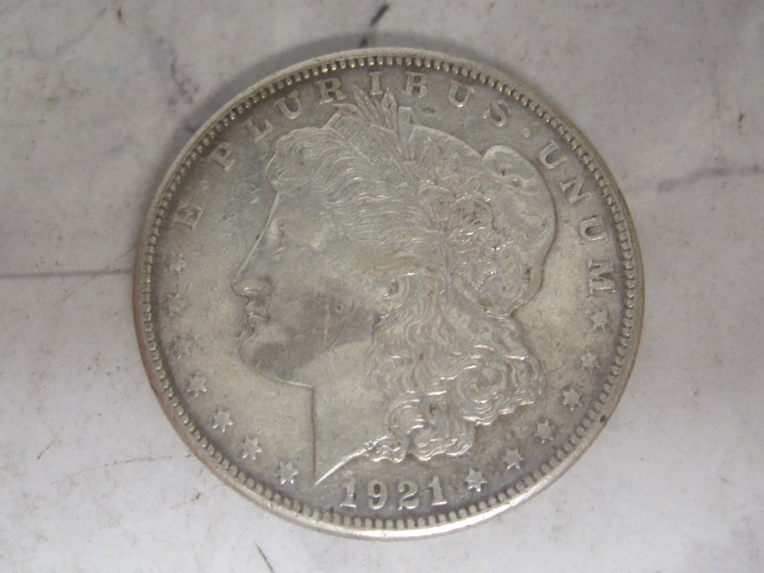 1921 Morgan Silver Dollar: .