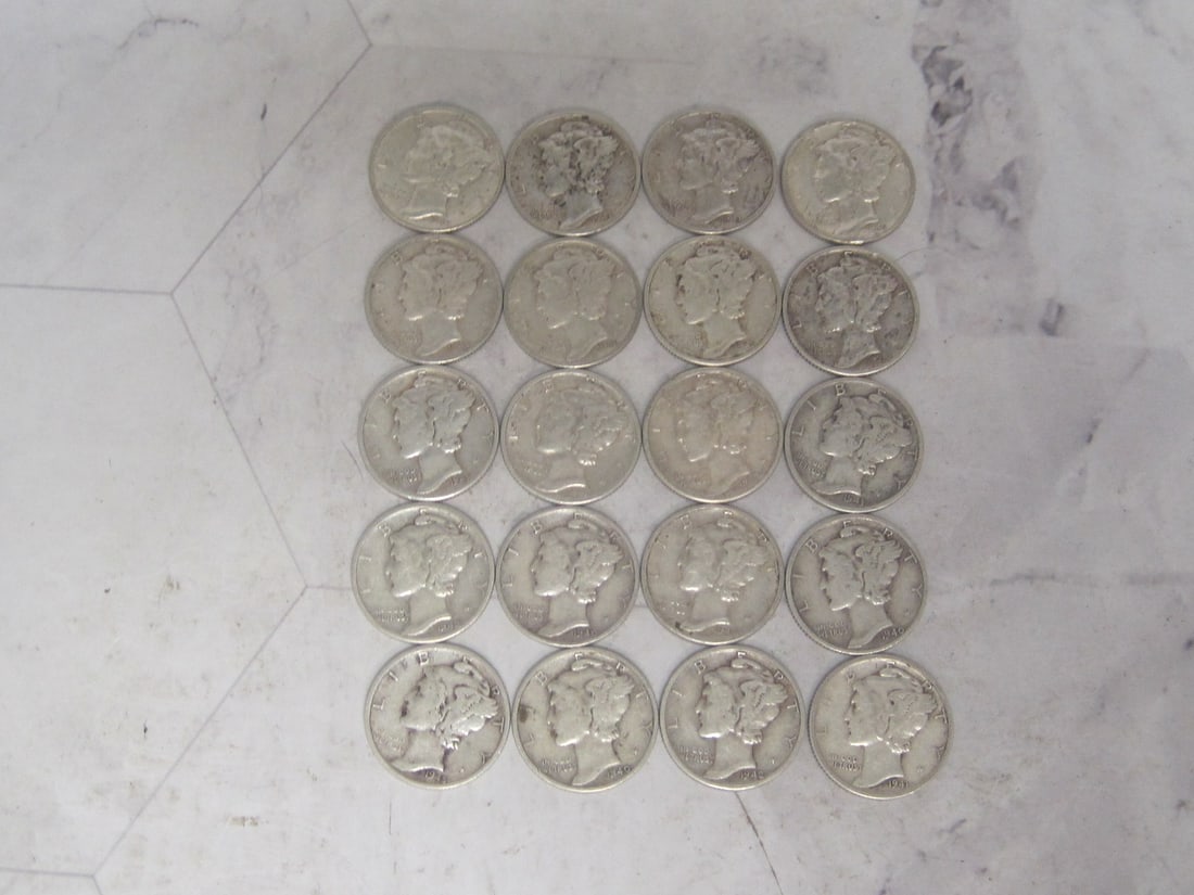 Lot of 20 Mercury Dimes: .