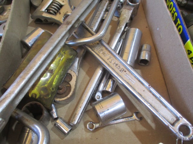 Sockets, Breaker Bar and Craftsman 18" Adjustable Pipe Wrench - 3