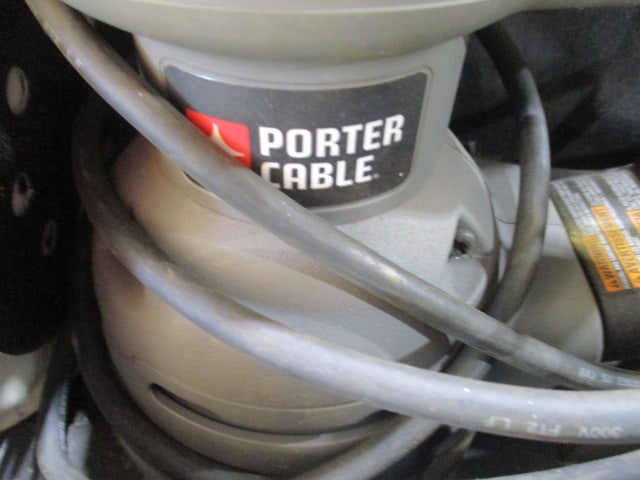 Porter Cable Model 343 5" Random Orbital Sander and Sanding Discs - 2