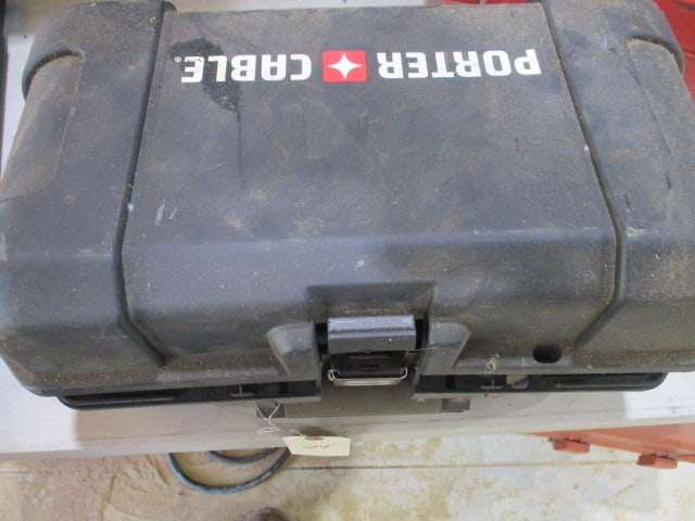 Porter Cable Model 343 5" Random Orbital Sander and Sanding Discs - 4