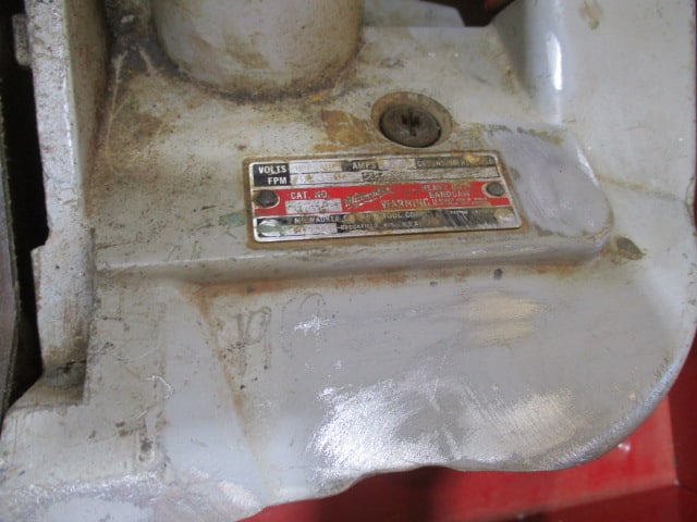 Milwaukee Heavy Duty Deep Cut Band Saw - 3