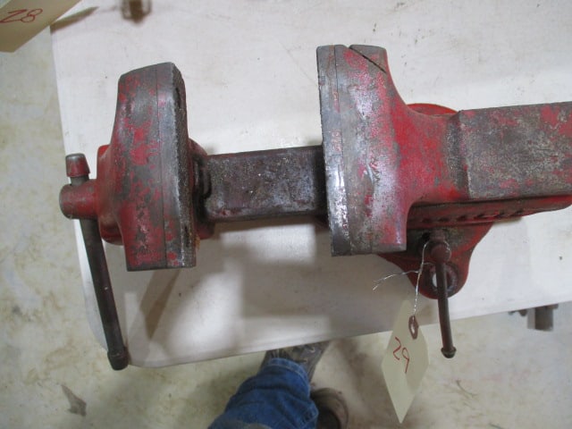 Craftsman 3 1/2" Vise - 2
