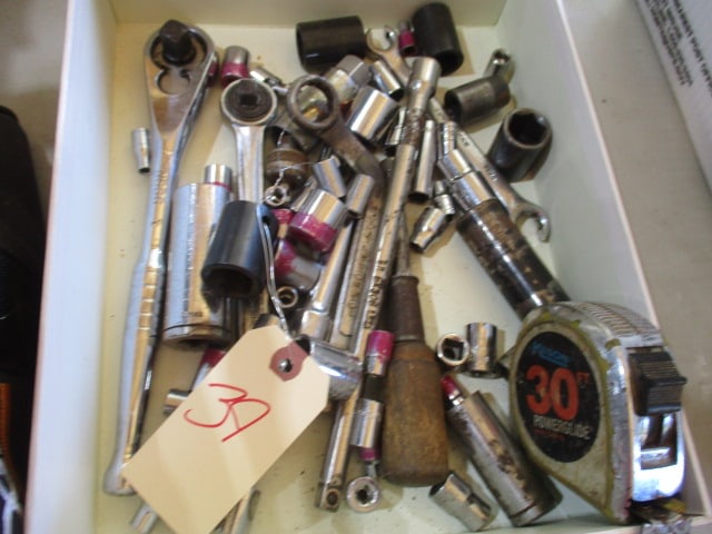 Grouping of Tape Measures and Sockets: see pictures and preview for tools