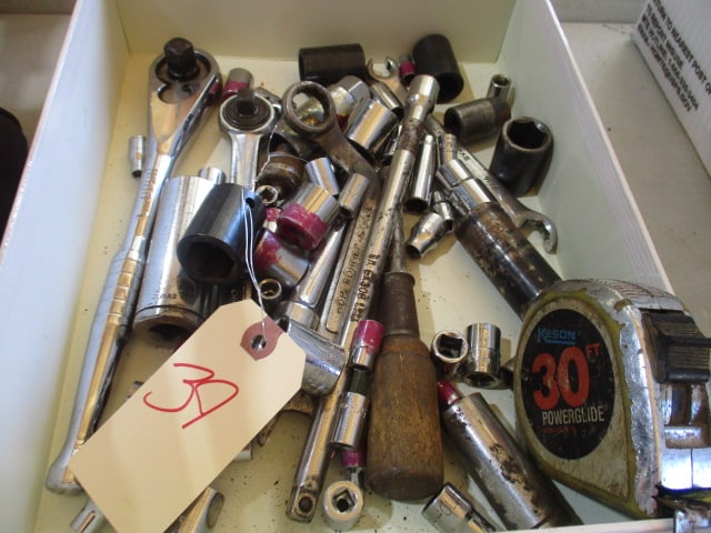 Grouping of Tape Measures and Sockets - 4
