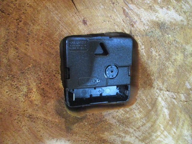Cedar Slab Quartz Wall Clock - 2