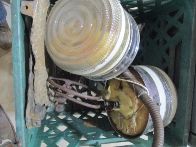 Lamps and Glass Light Fixtures: see pictures and preview, Local Pickup Only