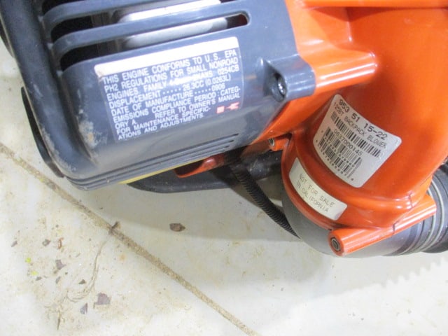 Husqvarna 125BT Gas Blower - 3